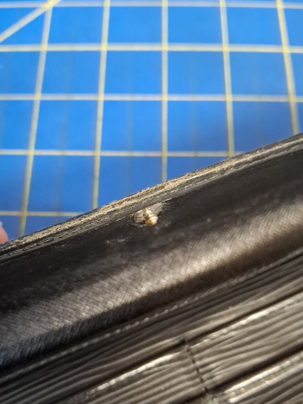 Louis Vuitton Epi Leather llLong Wallet 7x4x1 Preloved - Picture 8 of 16